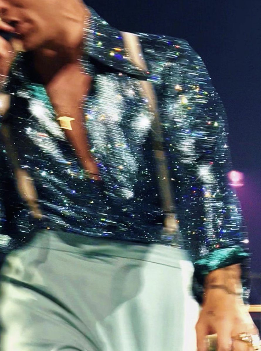 harrymoonchild's tweet image. Kiss all the time. Disco, occasionally 💋🪩