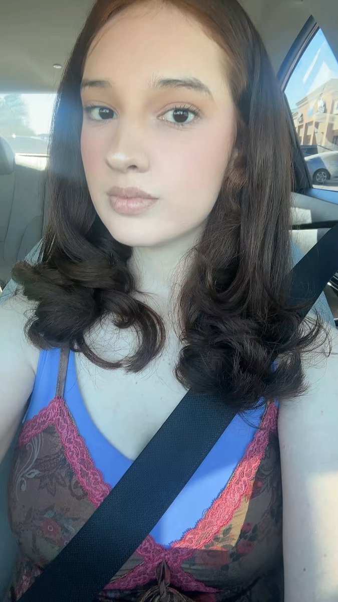 jokerrfication's tweet image. Got a hair cut today for my 22nd birthday🍒