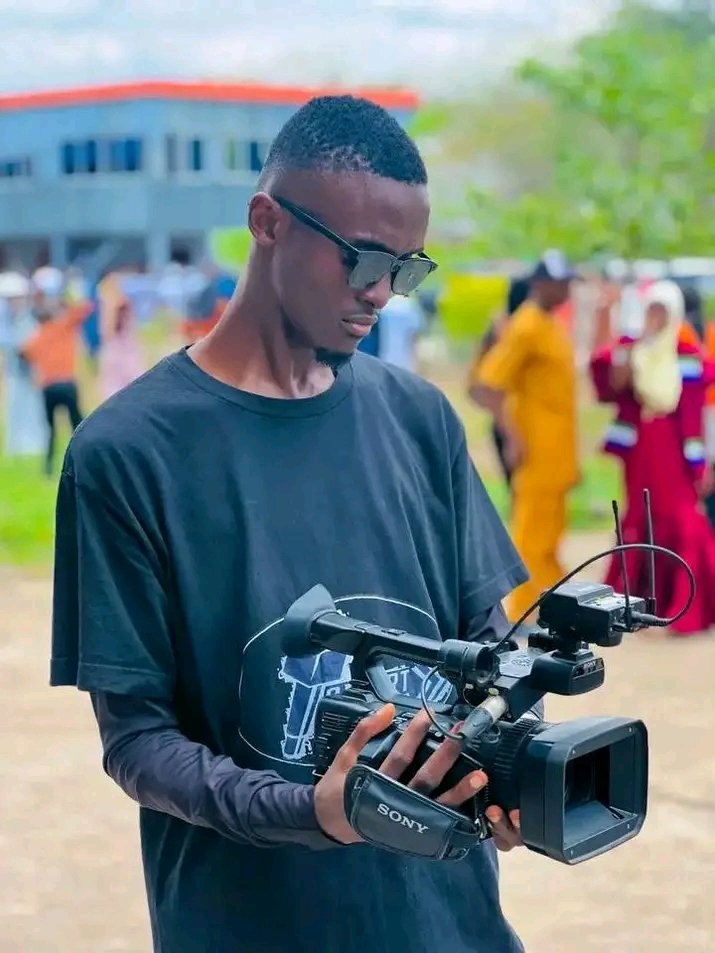 IJSesayOfficial's tweet image. Stay Faithful. Trust The Journey.✨

#Journalism  | #CameraOperator | #SmartMediaPress | #EmpoweringVoices 🗣️ | #CentralUniversity