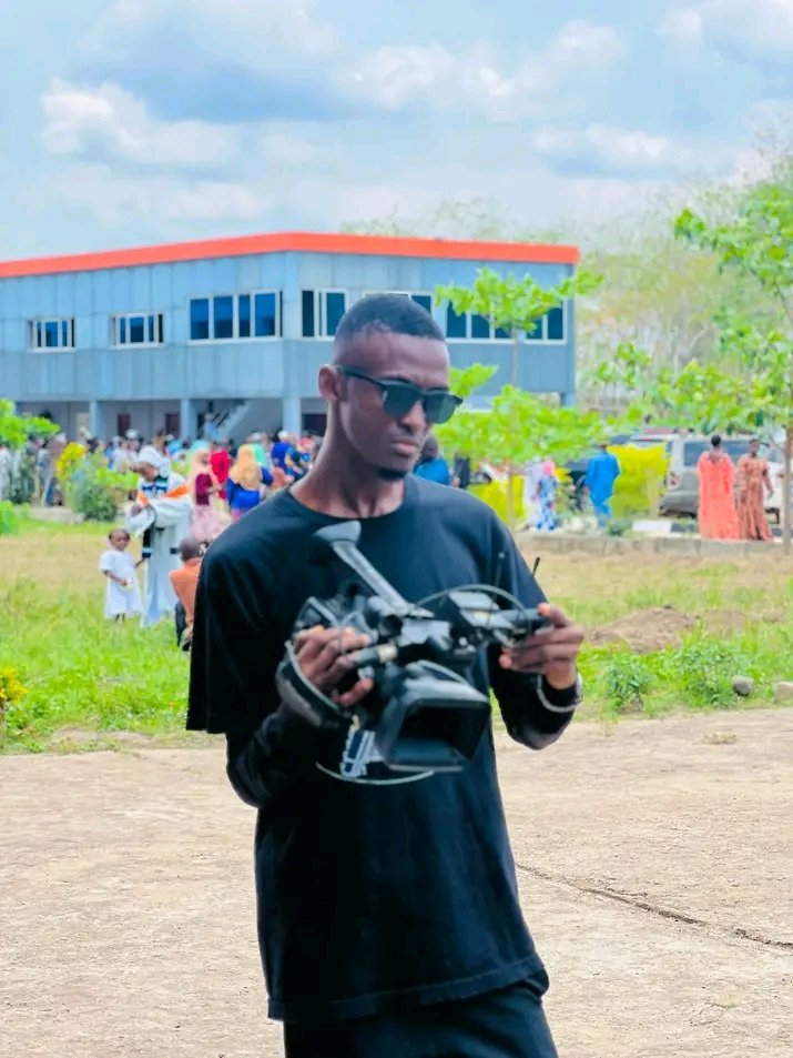 IJSesayOfficial's tweet image. Stay Faithful. Trust The Journey.✨

#Journalism  | #CameraOperator | #SmartMediaPress | #EmpoweringVoices 🗣️ | #CentralUniversity