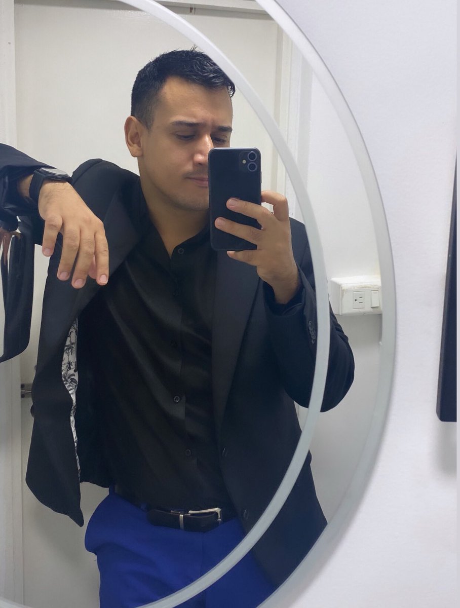 Sobreviví a un jueves de informes, reuniones y planeación anual ☺️