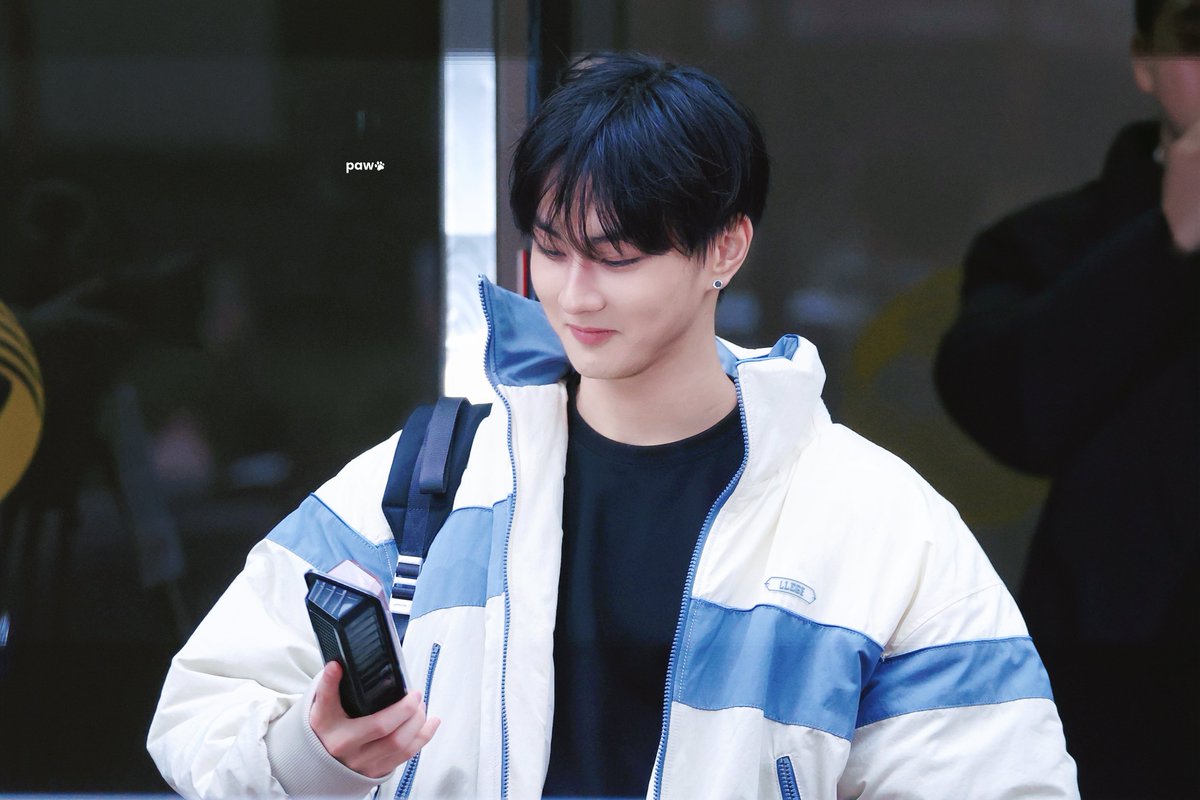 paw__jw's tweet image. 260116 뮤뱅퇴근

#엔하이픈 #ENHYPEN 
#정원 #JUNGWON #ジョンウォン