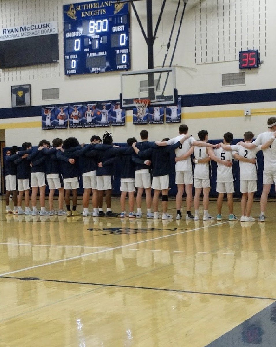 ‼️HUGE GAME FRIDAY NIGHT‼️ THE BOYS 🏀 TAKE ON BATAVIA 👨‍🌾🤮😬 AT HOME TOMORROW NIGHT AT 7 SECTIONS HAVE BEEN LACKING SO NEED EVERYONE THERE FOR THIS BIG GAME
THEME: WHITEOUT ⚪️⚪️