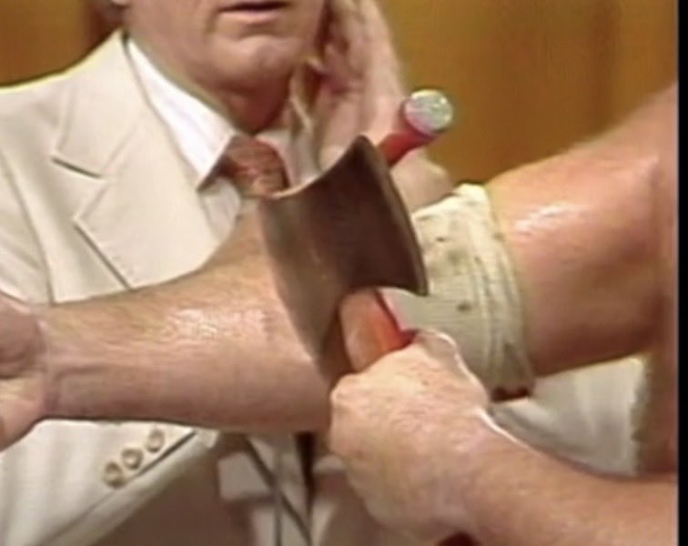 BigLeduc's tweet image. Canadian Lumberjack Jos Leduc-The Blood Oath 🩸 🪓 @SeanRossSapp @davemeltzerWON @TonyKhan @tonyrichards4 @ShaneRu1558 @RonFullerWelch @buzzbaker @JDrumUK @RoundOfShots @BriscoBradshaw @Fgbrisco