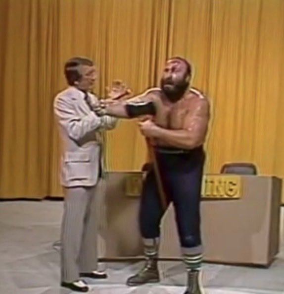 BigLeduc's tweet image. Canadian Lumberjack Jos Leduc-The Blood Oath 🩸 🪓 @SeanRossSapp @davemeltzerWON @TonyKhan @tonyrichards4 @ShaneRu1558 @RonFullerWelch @buzzbaker @JDrumUK @RoundOfShots @BriscoBradshaw @Fgbrisco