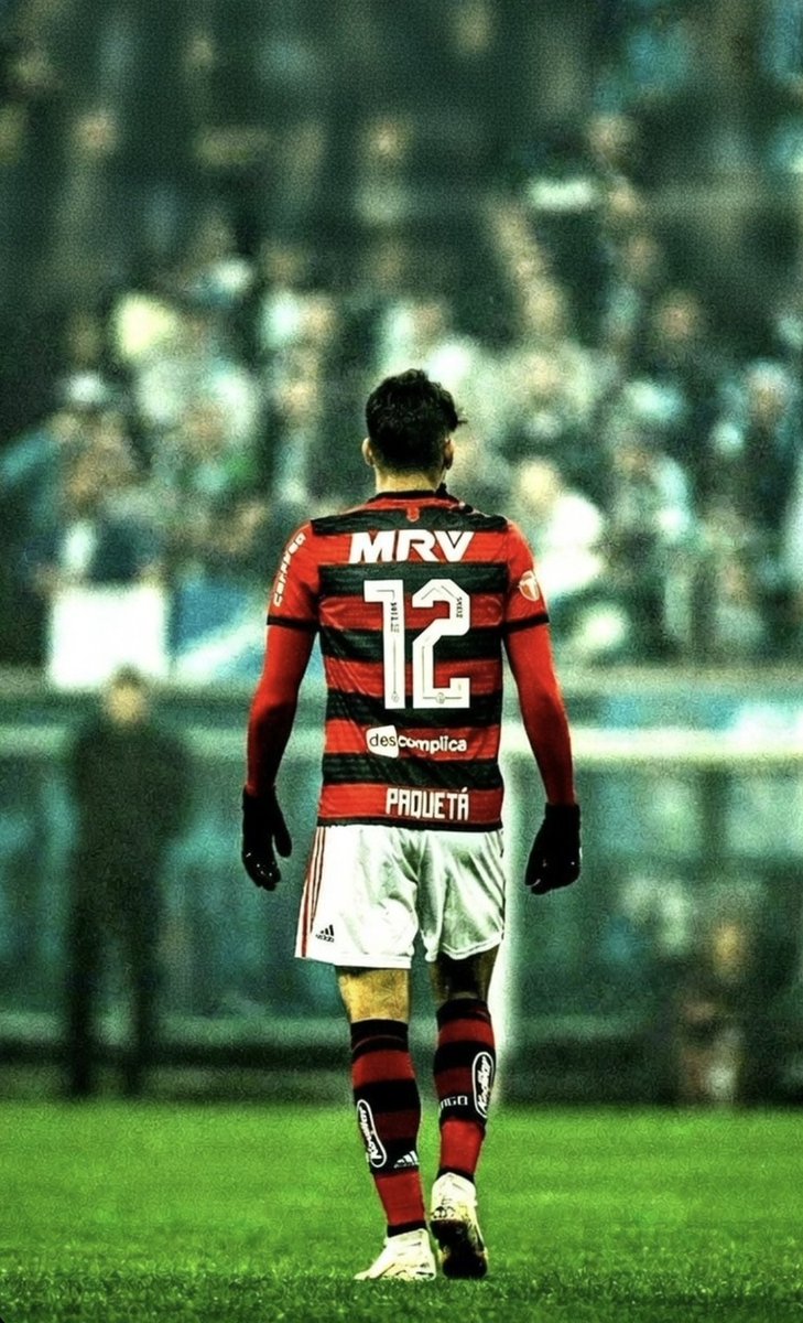 O número 12 é eternizado como homenagem à torcida, o “12º jogador”.

Mas nenhuma homenagem será maior do que um garoto do Ninho, Flamengo LUNÁTICO, que fez de tudo pra jogar aqui e representando a arquibancada em campo vestindo a 12.

#Paquetá12