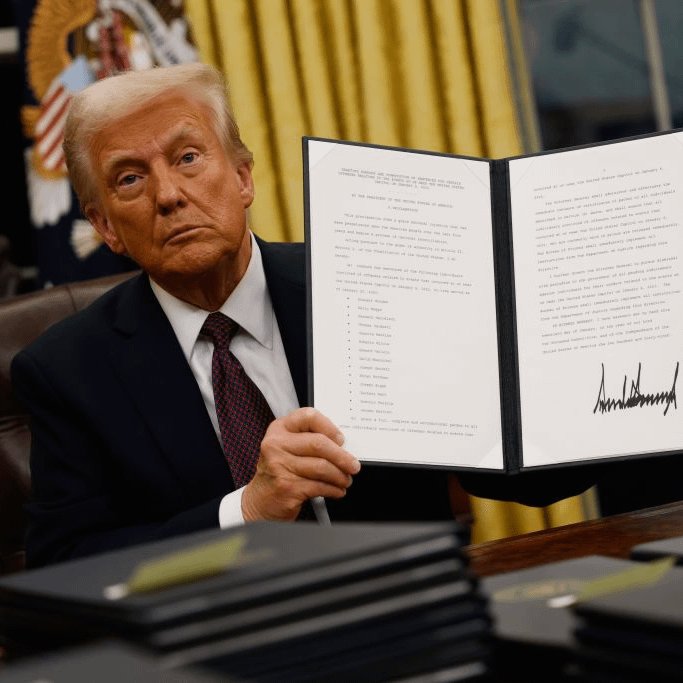 OnlyBitcoinHQ's tweet image. 🚨 BREAKING:

🇺🇸 THE U.S. SENATE IS SET TO KICK OFF DISCUSSIONS ON A BITCOIN &amp;amp; CRYPTO MARKET BILL TOMORROW.

IF PASSED, THE LEGISLATION COULD UNLOCK UP TO $3 TRILLION IN CAPITAL FOR THE CRYPTO SPACE.

MASSIVELY BULLISH FOR CRYPTO — AND FOR BITCOIN 🚀🔥