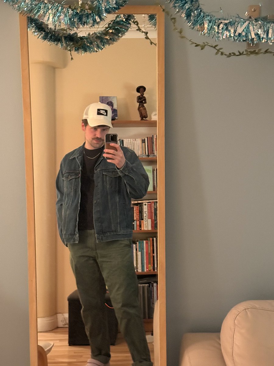 a lotta bit Alexis tweet media