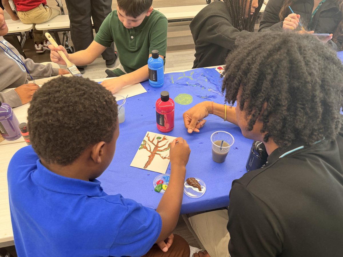 Falcon Flight: Freshman Mentorship Program tweet media