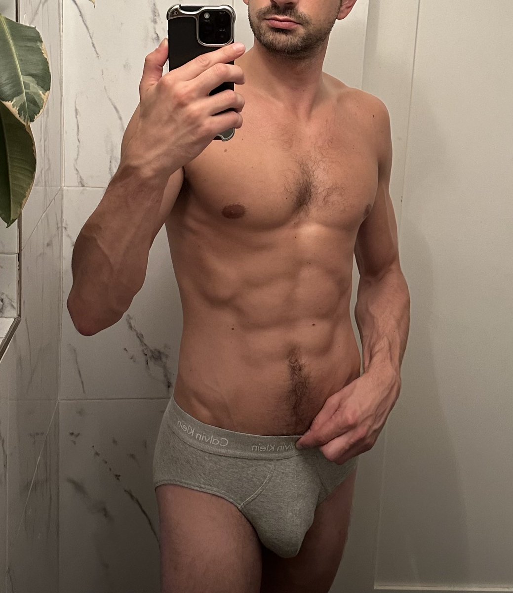 snarkbot tweet media