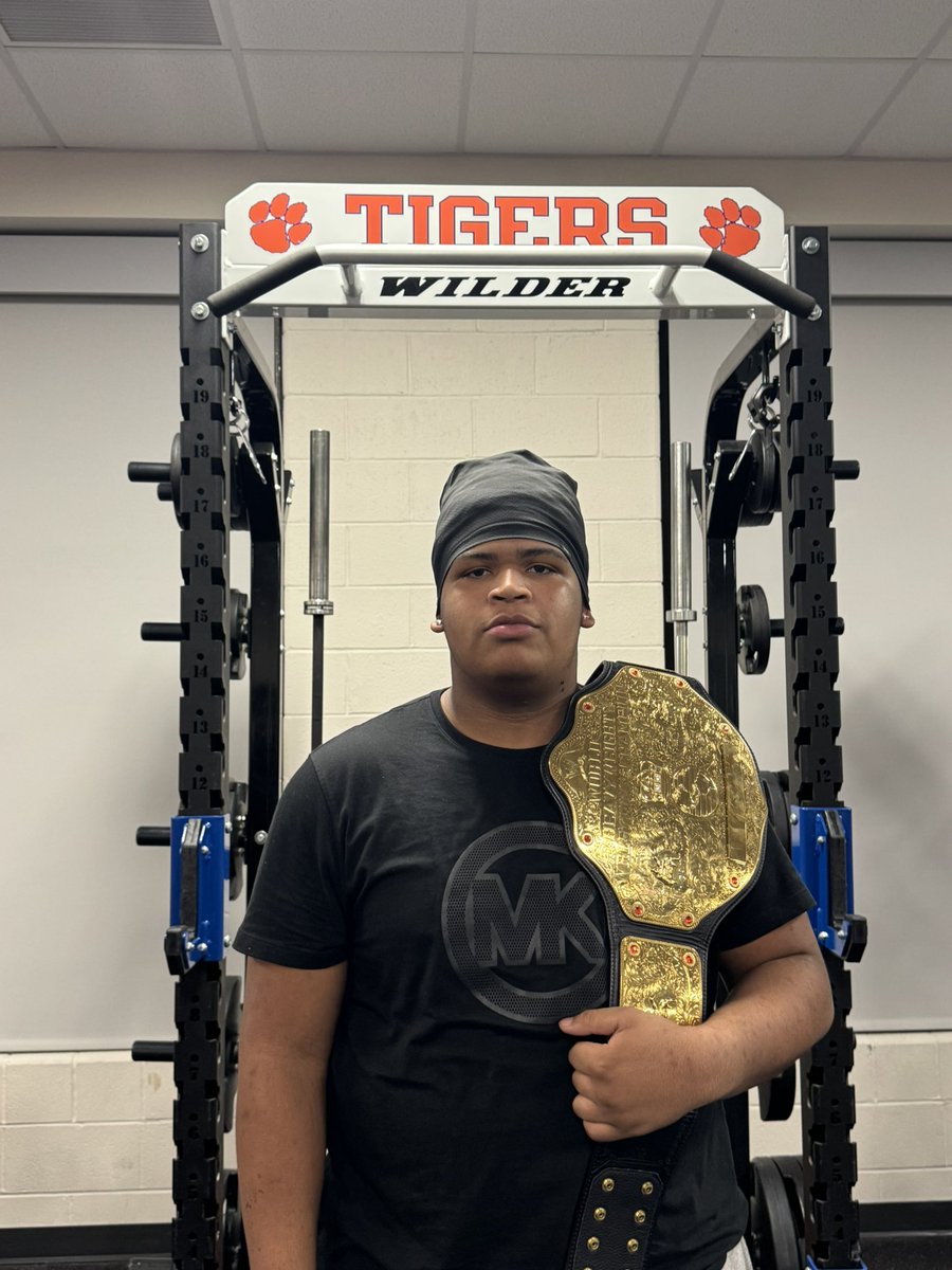 JRT_Football's tweet image. #PillarPlayer of the day goes to @amir_olivis75 for his infectious attitude today. Did a great job keeping the energy up and pushing guys in the room. #CWCW