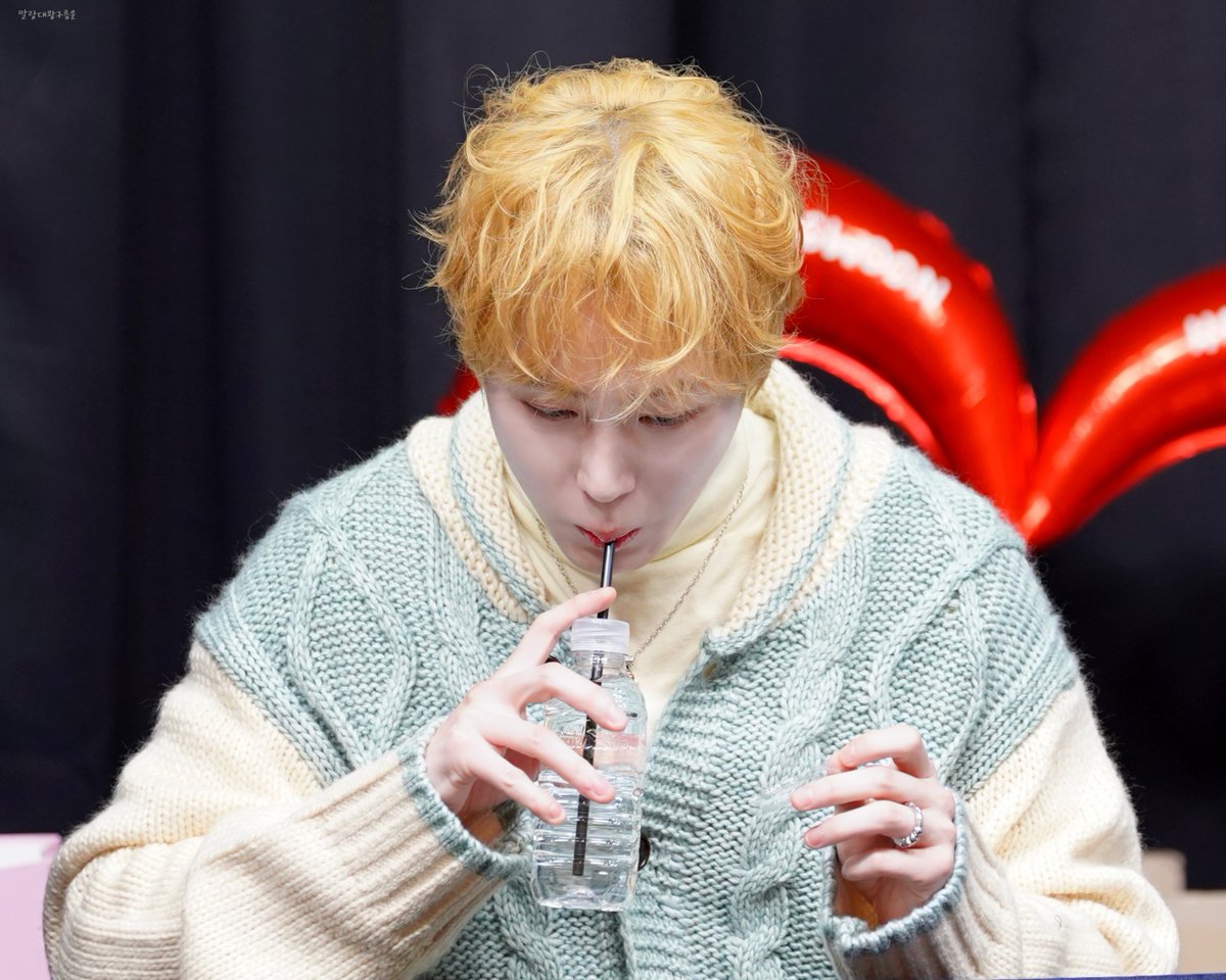 ayh0618's tweet image. 260111 위드뮤  
하성운 사랑스러워🫶 

#하성운 #HASUNGWOON