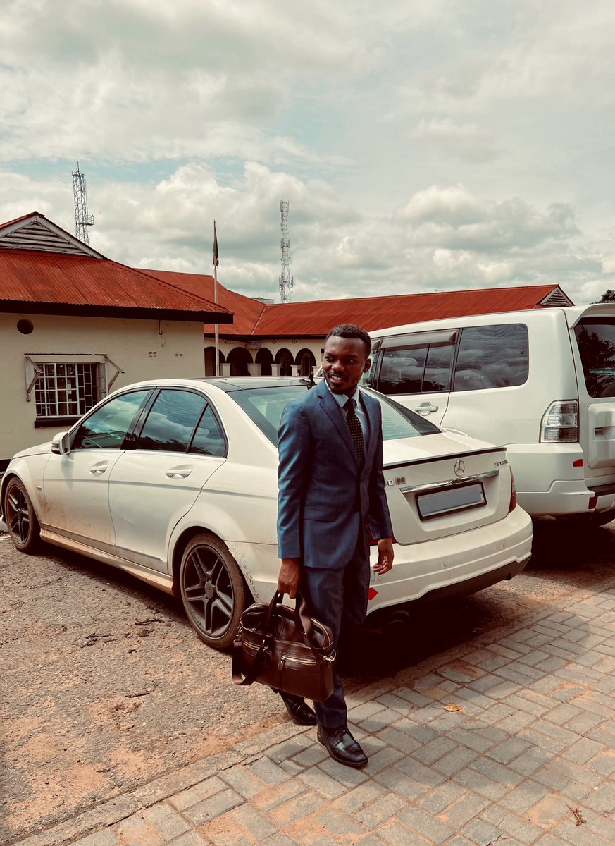 Mule_Kaipambe's tweet image. When you are good at what you do, even people who don’t like you will be forced to work with you. 

Only because they know you can get the job done. 

Good morning !😌