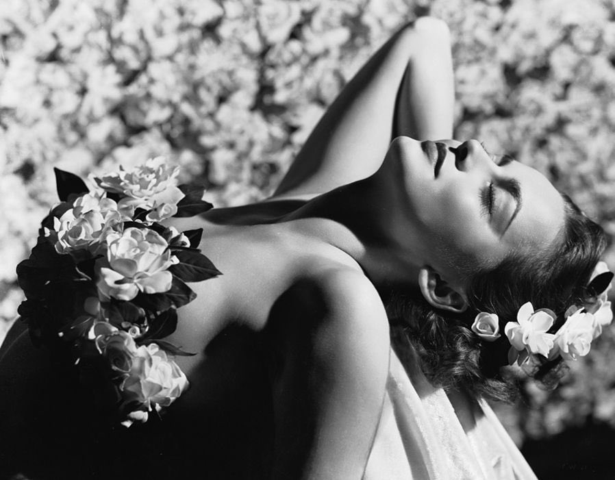 oldhllywoods's tweet image. olivia de havilland, 1938