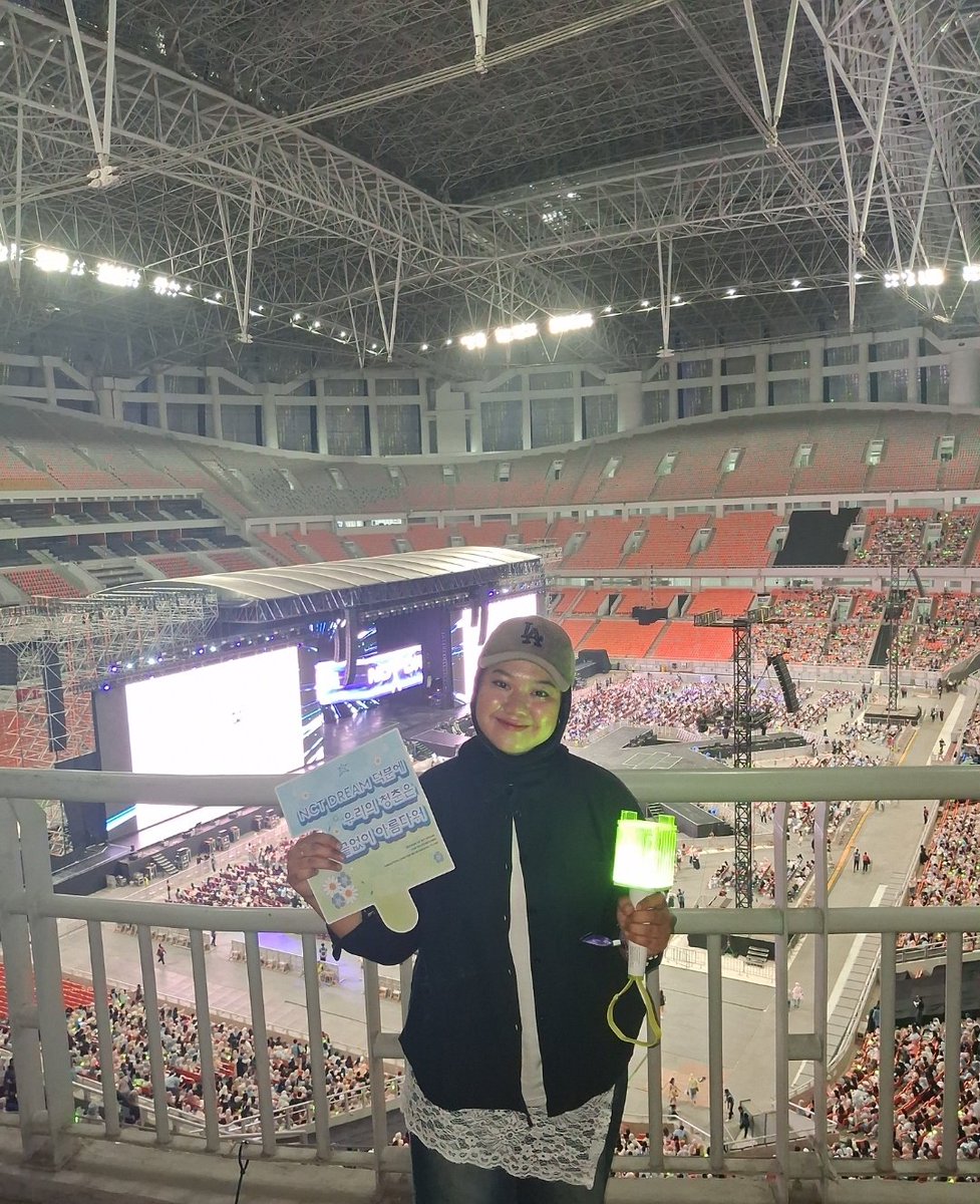 wts want to sell

• Lightstick NCT (400k)
• Album unseald Mark Lee (75k)

📍Dom Tangerang

Harga bisa nego ya guys, untuk cek condi bisa dm aku yaa, kalo beli diaku bakal aku kasih special gift