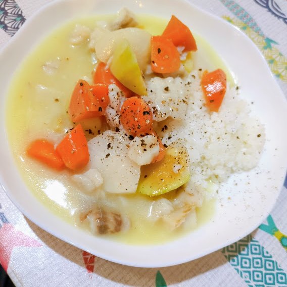 昨日の夕ご飯記録：大好きな長谷川あかりさんのレシピで、鱈と根菜の塩シチュー（鰤が売ってないので）。毎回ながらこんなシンプルな材料なのにしみじみおいしい。家族にも好評でした！ #海外おうちごはん