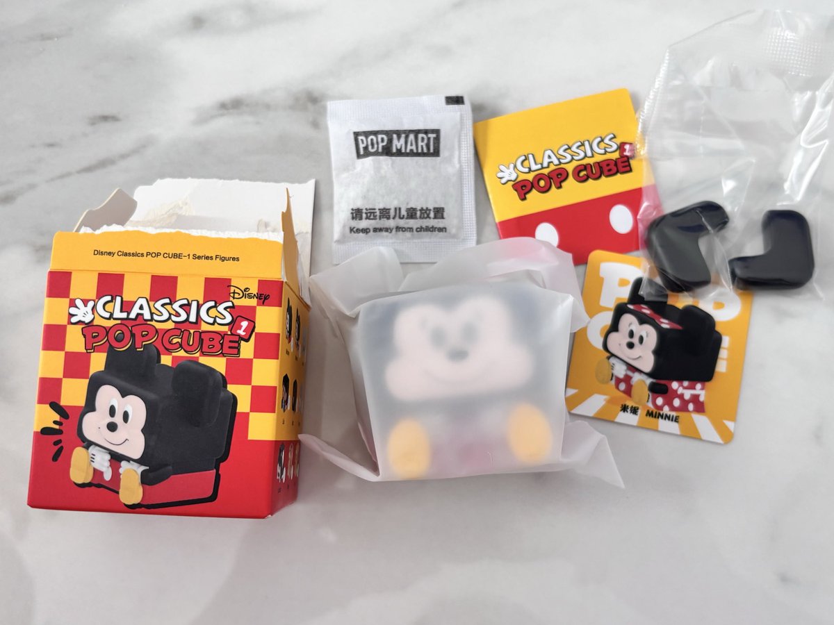 AsaDisney's tweet photo. ポップマート　クラシックポップキューブ
【譲】ミッキー、ミニー、スカー
【求】ミッキーミニーのグッズ
なんでも検討いたしますので、
お気軽にお声がけください🙇‍♀️✨ https://t.co/AGzgMVF7Qd
