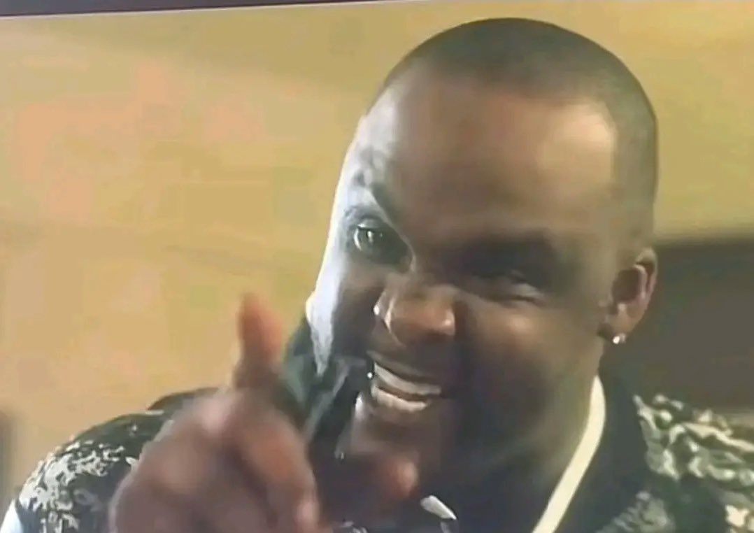 Starz and 50 cent y’all be playing gammmmez!!!! Too many people still alive for that to be the finale. #PowerForce