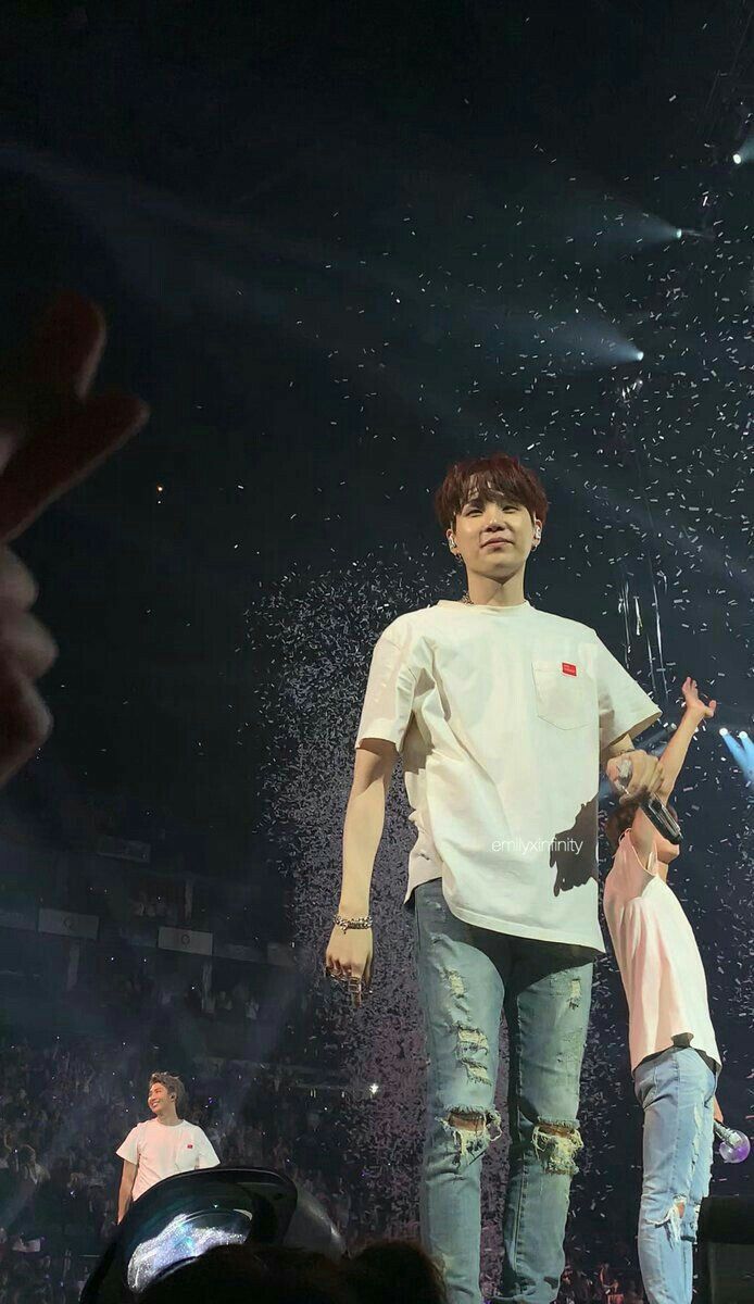 taegistd's tweet image. la humilde vista que quiero tener con 400 pesos en mercado libre, ganas de ir y un sueño