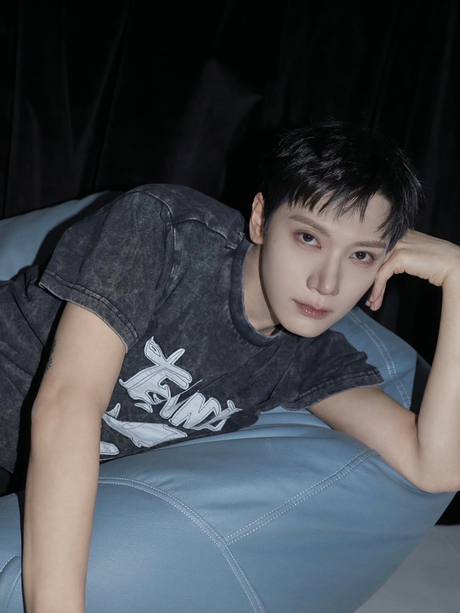 CPSCHAPS_'s tweet image. A special collection with C   P   S
Designed with heart, created for my fans.

C   P  S DENIM REBELLION with #TEN 
Available 24–25 January at C  P  S SHOP

📍 Central World | Central Ladprao | Siam Center

🔗 More info: facebook.com/cpsclothing

#CPSDENIMREBELLION #CPSDENIM #CPS