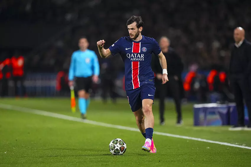 🗣️ Khvicha Kvaratskhelia: 'I go to Russia. Moscow. 17, almost 18. Really young. And alone by myself. My parents are nervous. My father, very worried. And it was hard for me. Kind of stressed, because of leaving my family.'⁠
⁠
But when I start training, I say: I came here for