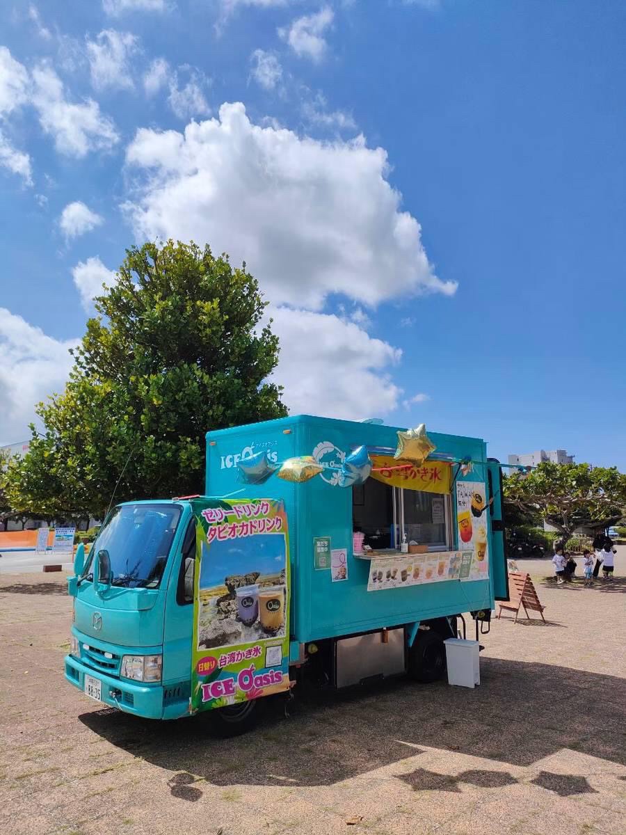 キッチンカー おはようございます🥳 本日 moh'z店舗前にて、最上どりkitchenカーが