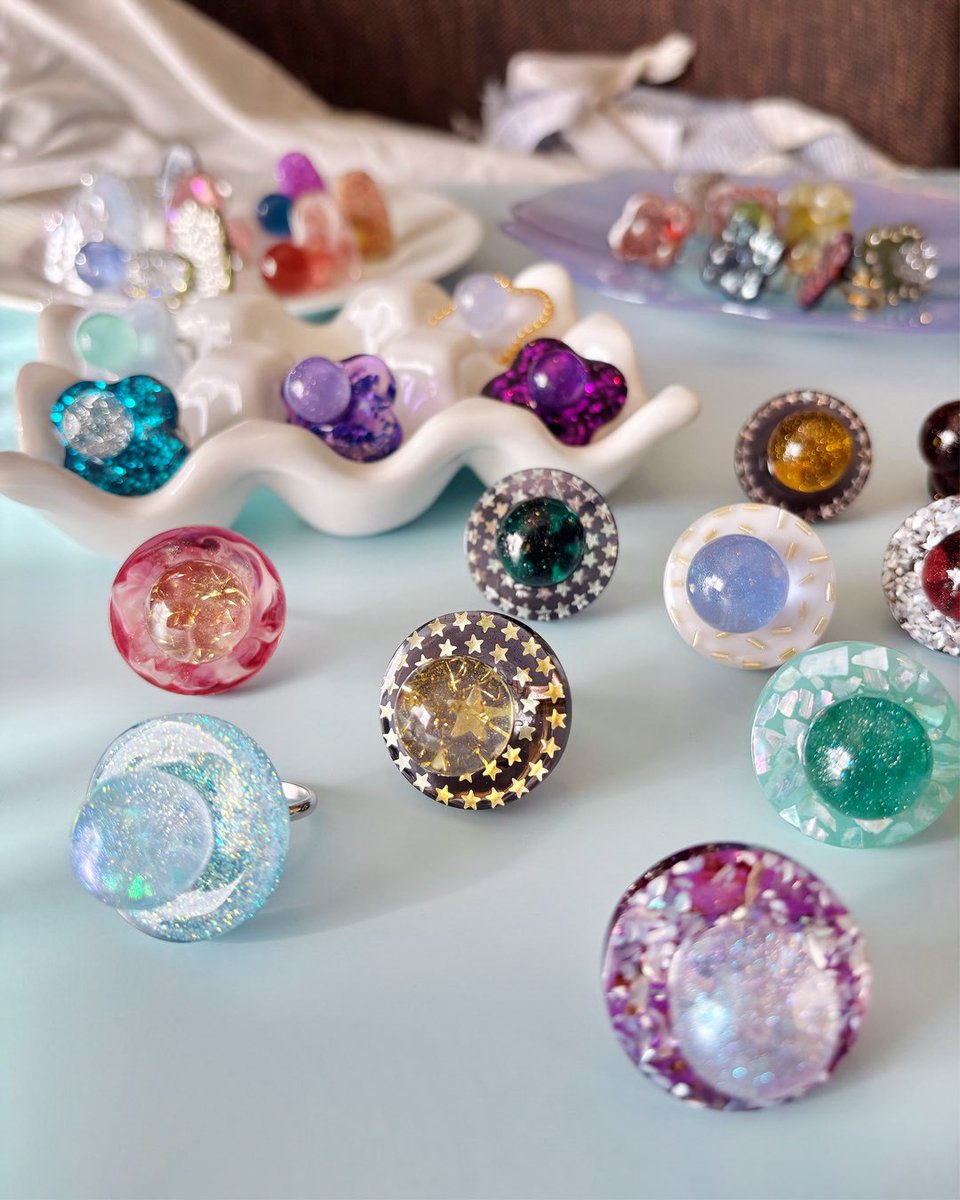 《 NUMBER ME TOKYO 》
〒150-0047
東京都渋谷区神山町2-8

東京メトロ千代田線：代々木公園駅 徒歩6分
小田急小田原線：代々木八幡駅 徒歩8分
JR・東京メトロ各線：渋谷駅 徒歩16分
京王井の頭線：神泉駅 徒歩17分

【OPEN】
月・水・木：11:00–18:00
金・土・日・祝日：10:00–19:00
※火