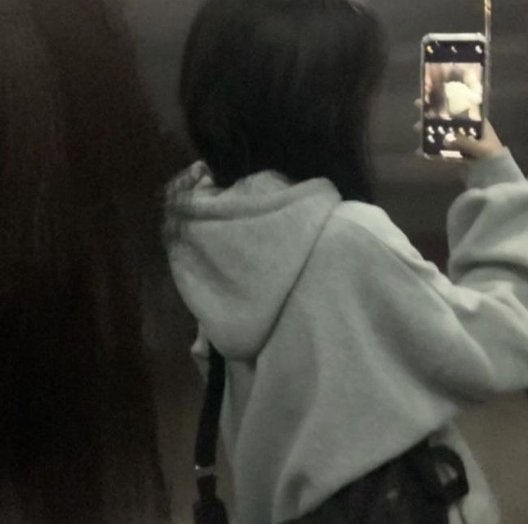 philchat's tweet image. コンビニで買い物したら袋有料で5円取られた 🤯