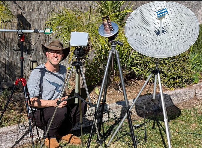 thebaldgeek's tweet photo. I just used the Wayback Machine to 'rescue' my @rtlsdrblog DiscoveryDish mini review.
If you're looking to get into #satcom #acars, this antenna can't be beat.
https://t.co/uHyutchz9J https://t.co/hMN4oHUjF2