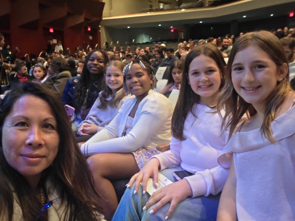 Denise Hanson tweet media