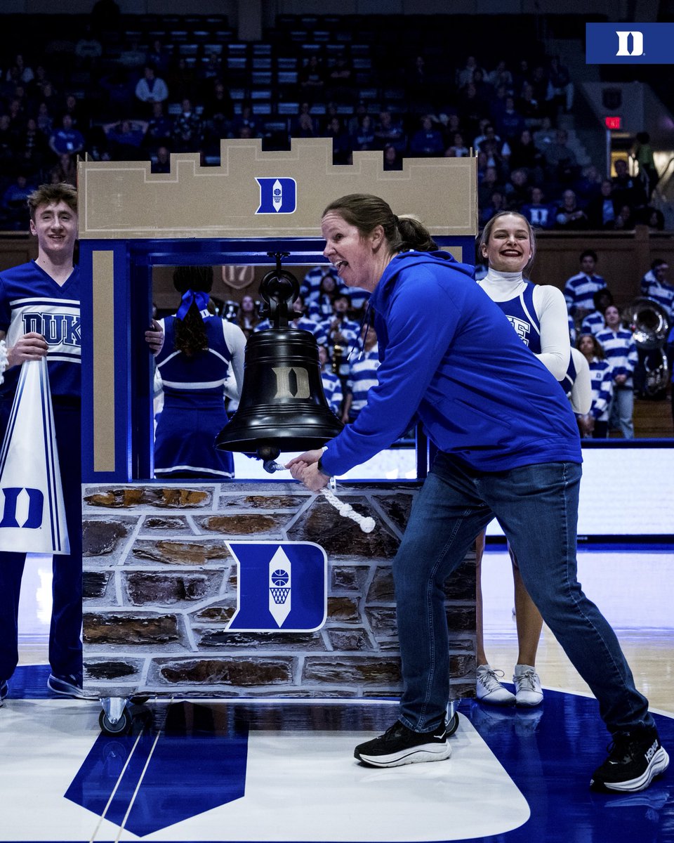 DukeWBB's tweet image. S/O Lauren Rice, Welcome back to Cameron‼️

Congratulations on your induction into the Indiana Basketball HOF 😈 #TheSisterhood