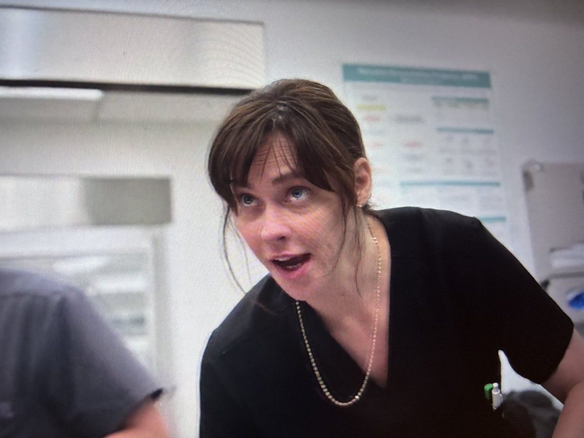 thesunbutch's tweet image. the chain #YEAH