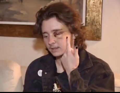 s_pidgin's tweet image. Me after telling @DrunkRepub I thought his pizza joke bombed