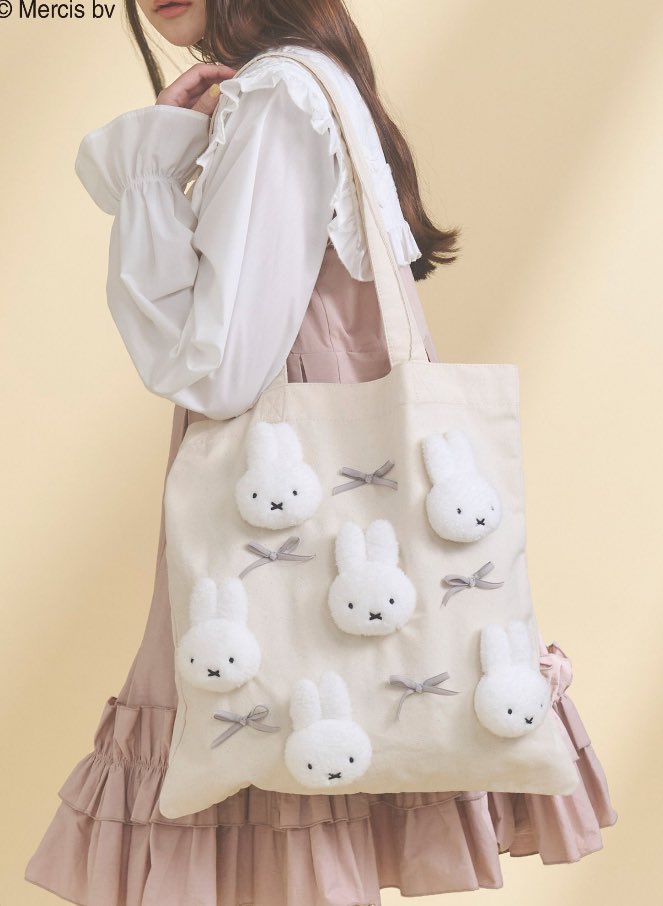 ▷新作情報 リボンもこもこmiffyトート ￥8,250円(税込) アイボリー