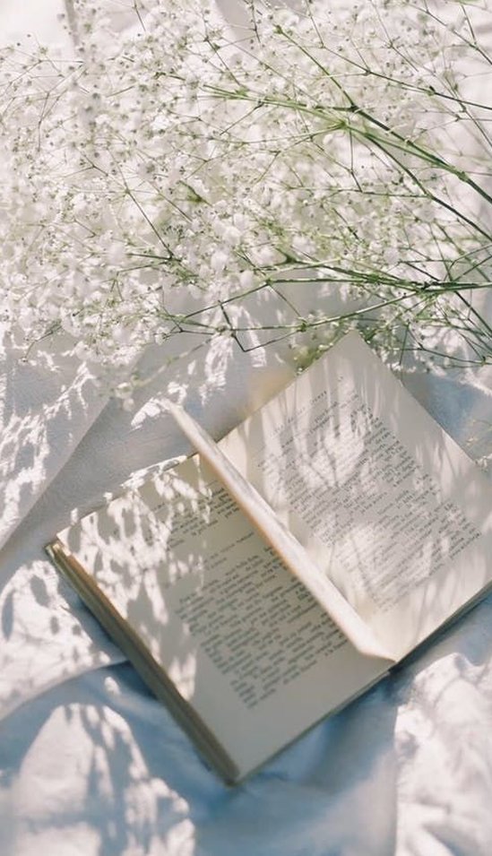 DatNiggaMat's tweet image. スマホの充電が5%しかないのに充電器忘れた
今日一日持つかな、心配 🤫