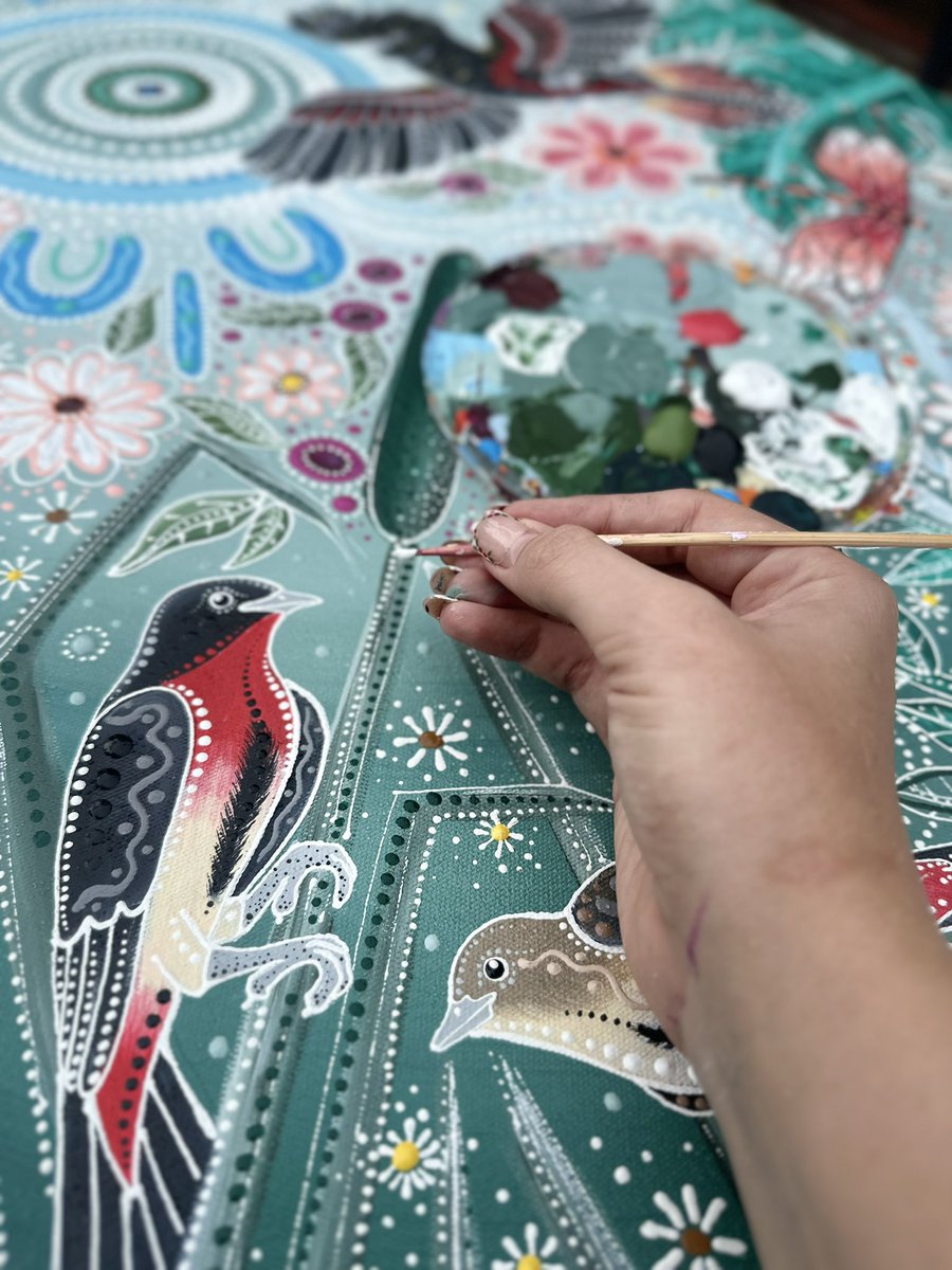 CherneeSutton's tweet photo. POV: watching a commission come to life in real time 👀
Inspired by one of my recent paintings, but customised with birds that hold special meaning to my client 🤍

✨ Commissions are OPEN. DM me 💌 #CustomCommission #ArtInProgress #BehindTheScenes #ArtistStudio https://t.co/er8pB5TRFF