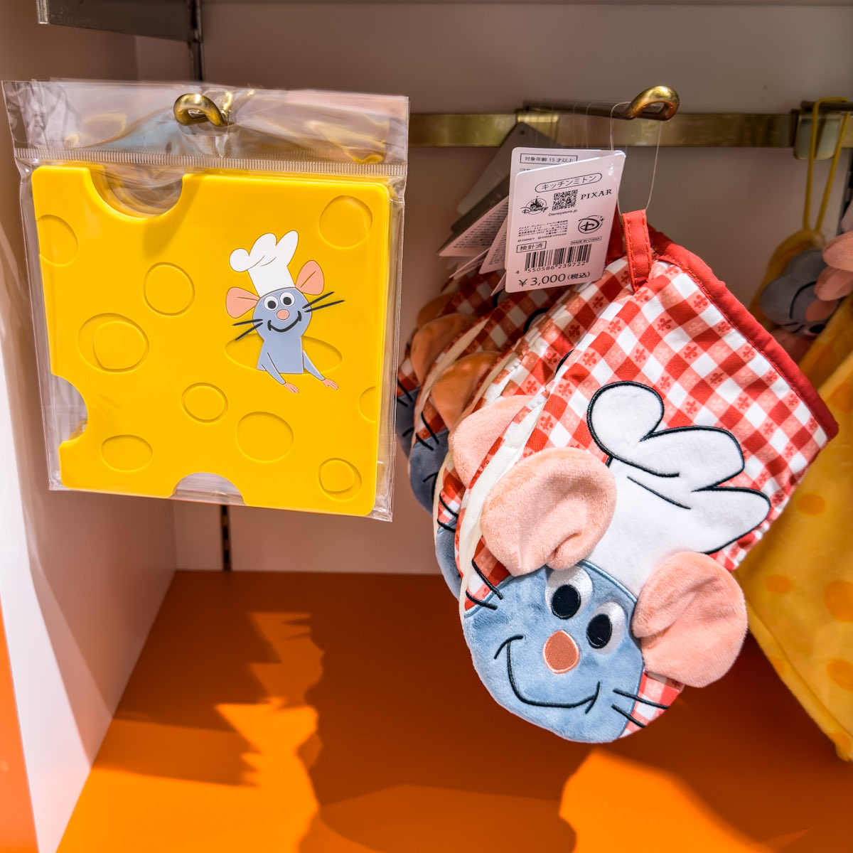 缶入りラタトゥイユも！ 「ディズニーストア」 『レミーのおいしい