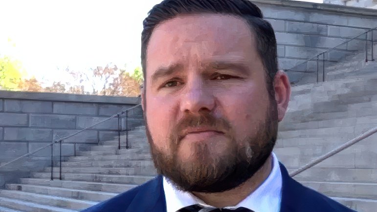randyslovacek's tweet image. SC Lawmaker Found Guilty Of Child Porn Charges + More dlvr.it/TQN7Km #News #CBSNews