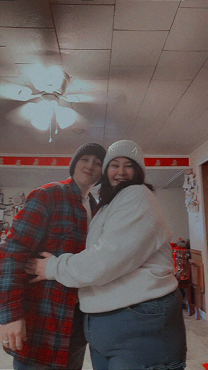 braaattybitch1's tweet photo. Coming up on 2 years with the man who bends me up like a pretzel and pounds my pussy like a maniac 😩 I love my daddy https://t.co/eKKeLJ3qu9