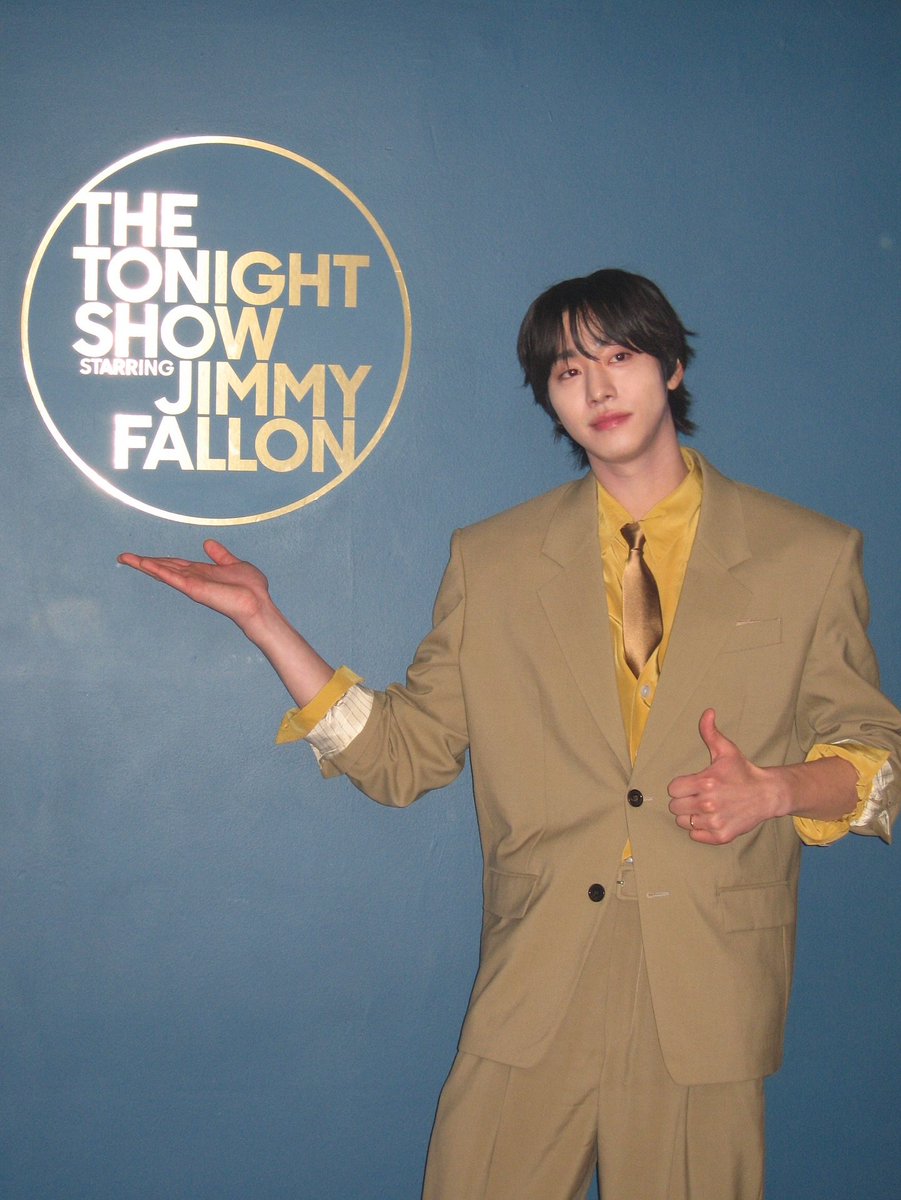 AhnHyoSeop417's tweet photo. #Repost @lepic_oeun
@imhyoseop
#jimmyfallonshow #kpopdemonhunters
#hair @lepic_oeun
Une Chevelure Qui Flotte
le visages épanouin
#💙#lepic #vip #✂️🚩💈
@lepic_cheongdam https://t.co/h5m28cDEmo
