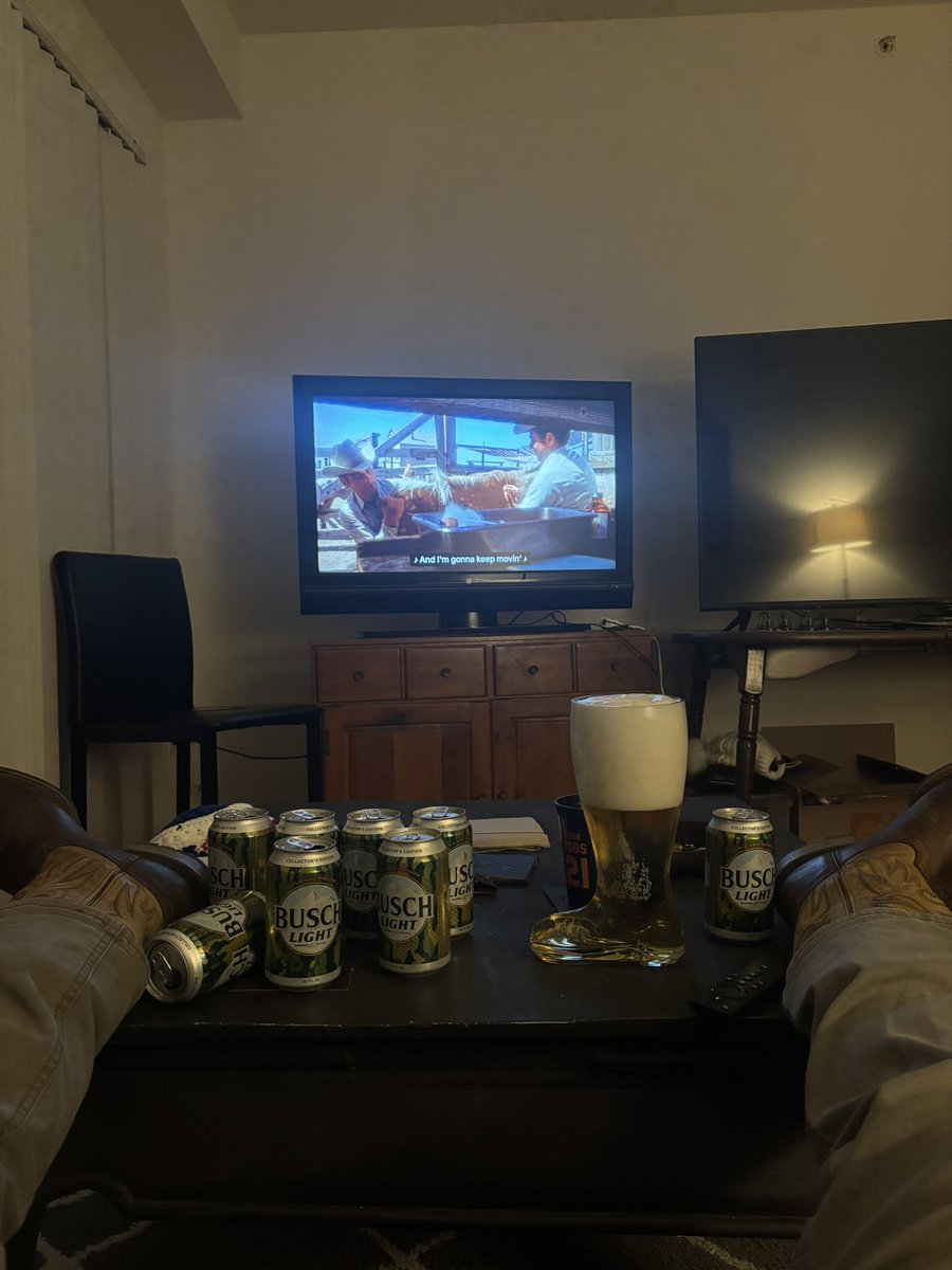 rustyshack1955's tweet image. Can’t ever go wrong with some Paul Newman, Lee Marvin, John Wayne, and das boot on a Thursday night