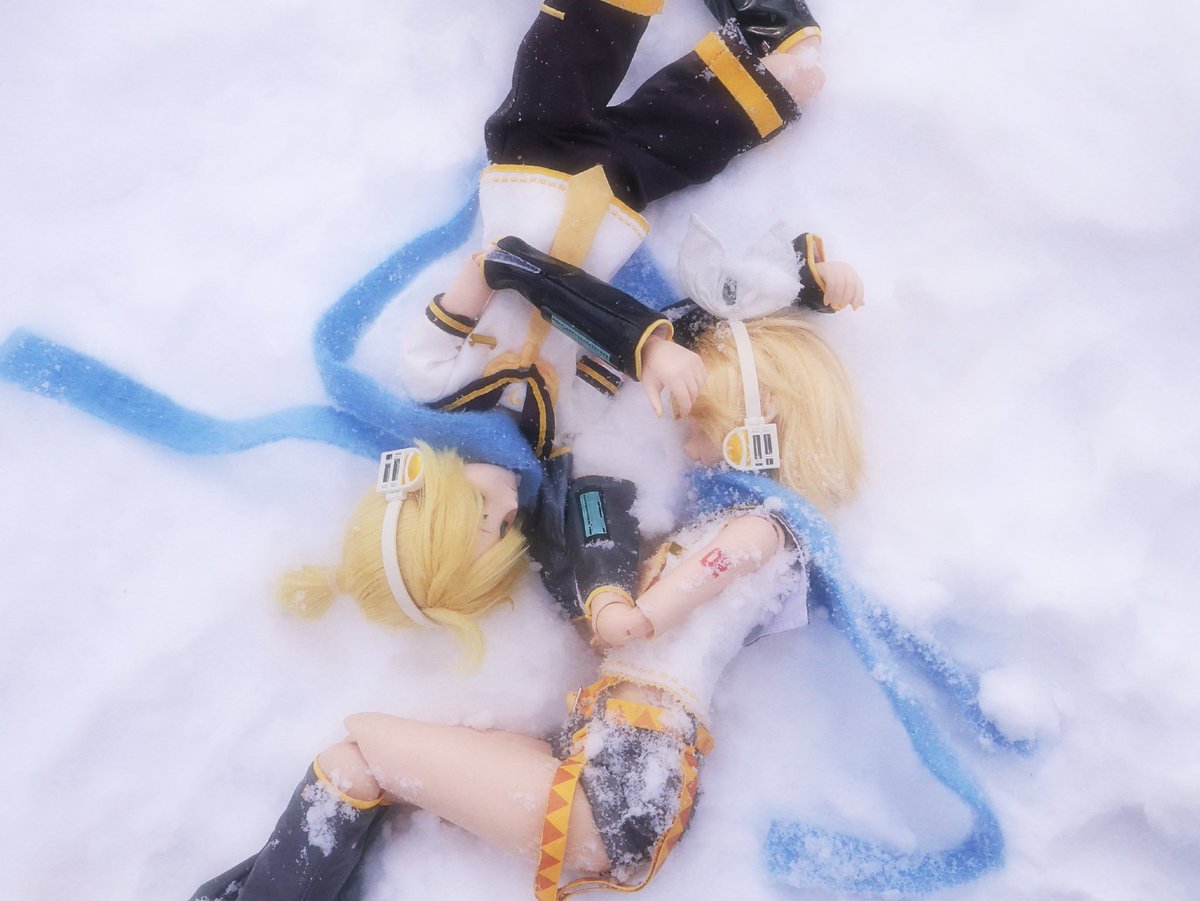 触れた指先から　
「　　　　愛シテル…って　　　　」

Proof of life
Soundless voice