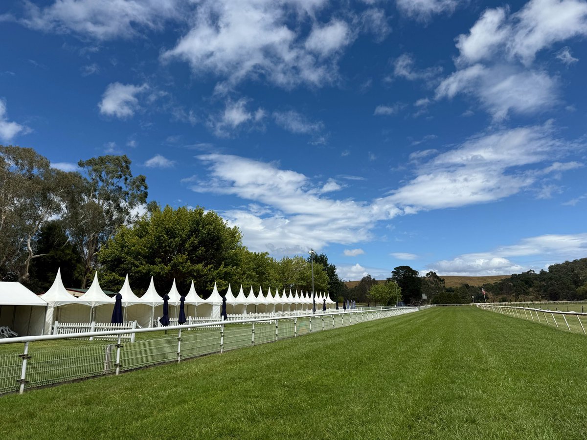 Country Racing tweet media
