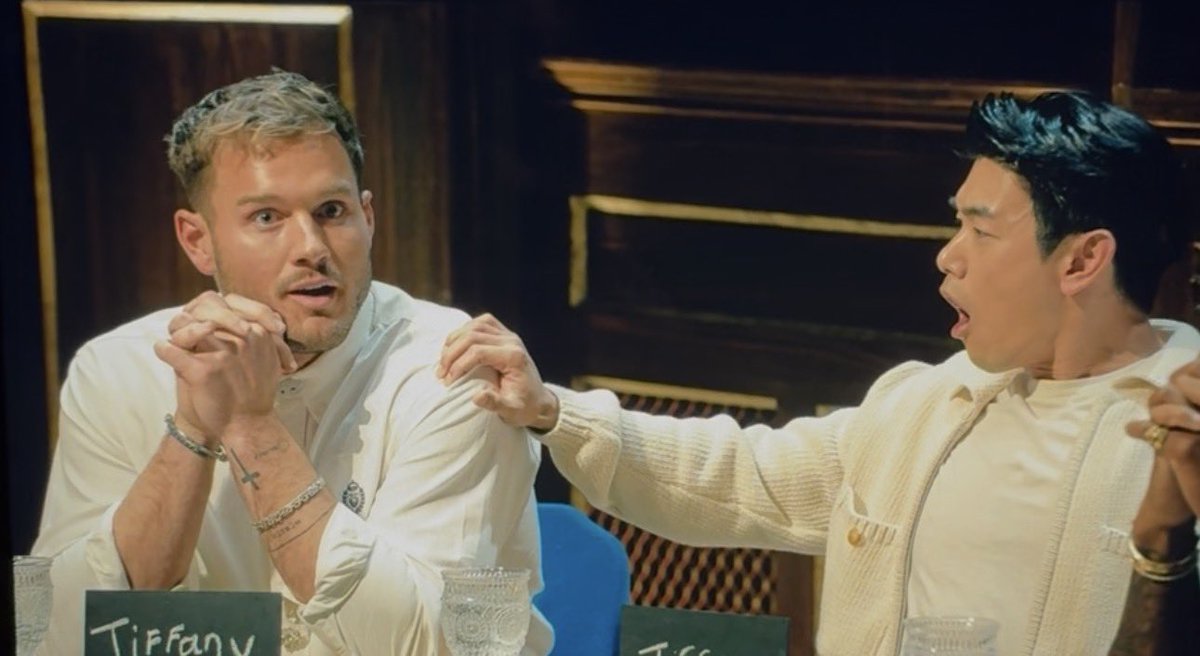 RyanJohn___'s tweet image. Two dumb bitches telling each other “exaaaaactlyyyy” #TheTraitors #TheTraitorsUS