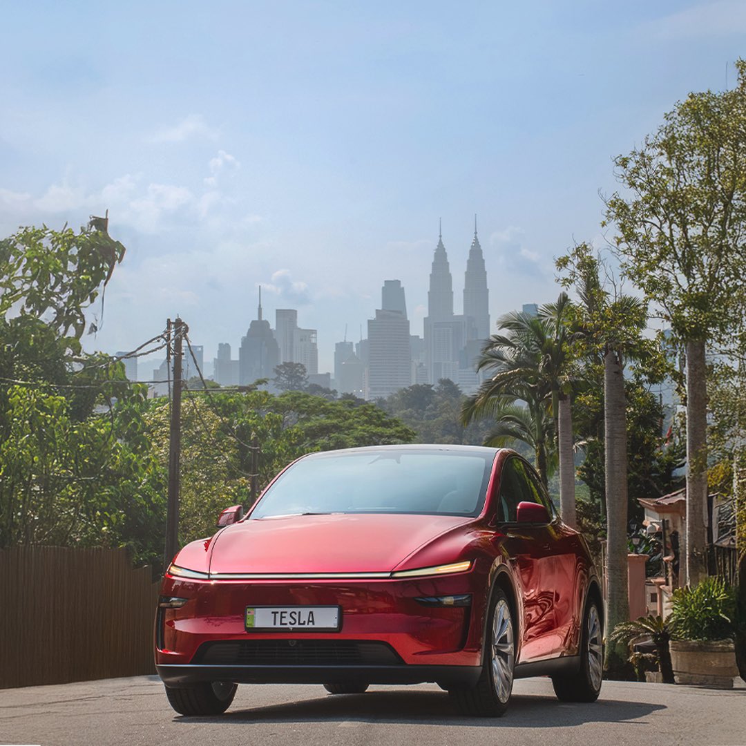 Tesla Malaysia tweet media