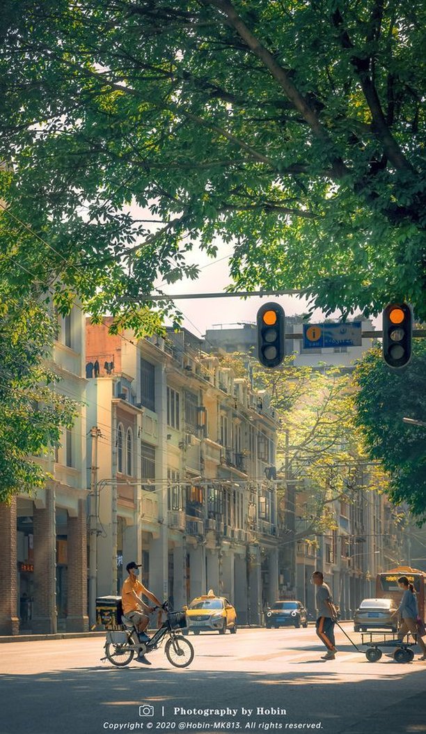 ZeuFoot's tweet image. 友達と映画を見に行ったら、予想と全然違うジャンルで戸惑った 🐫