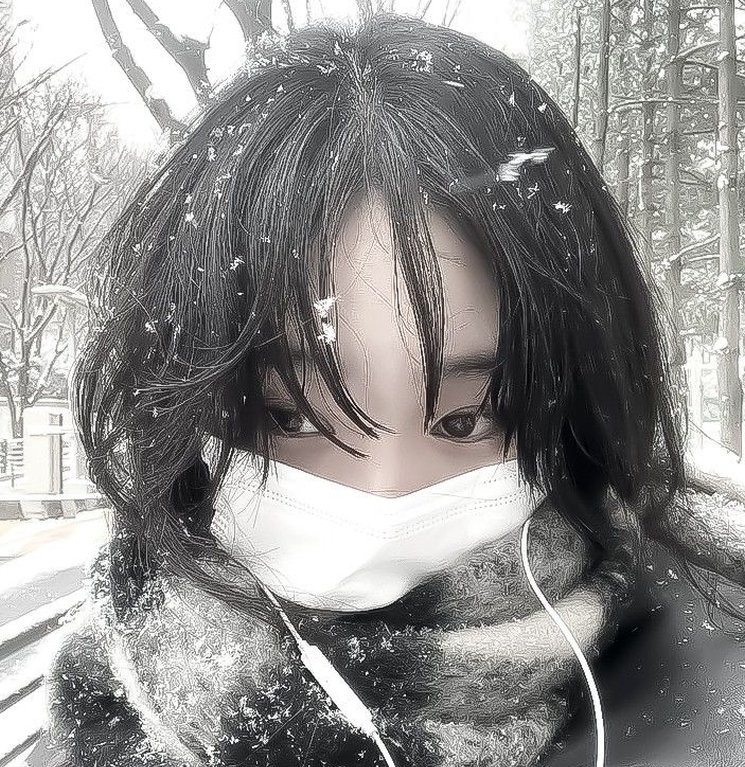 Magacb's tweet image. 朝起きたら外が真っ白で雪が積もってて、子供の頃のようにテンションが上がった 🐞