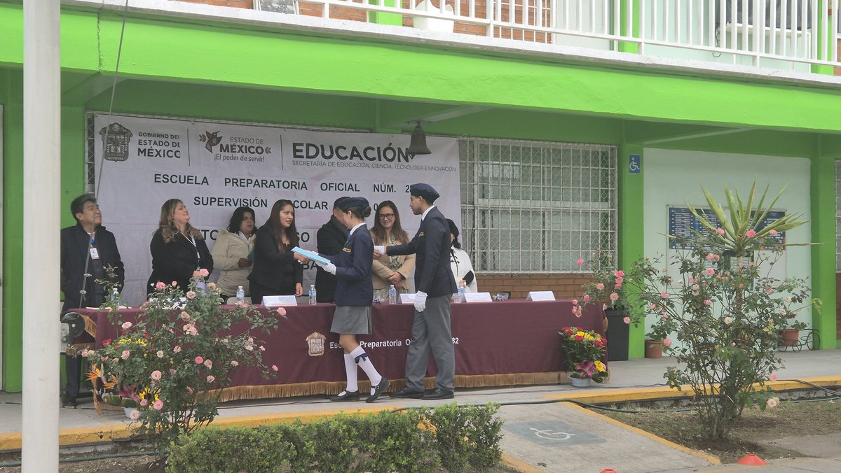 Con orgullo reconocemos la participación en el Concurso de Escoltas de Bandera 2026. Su disciplina, respeto, compromiso y trabajo en equipo honran nuestros valores cívicos. Felicitamos a la EPO 314 quienes representarán dignamente a la Zona Escolar BG055. 🇲🇽👏