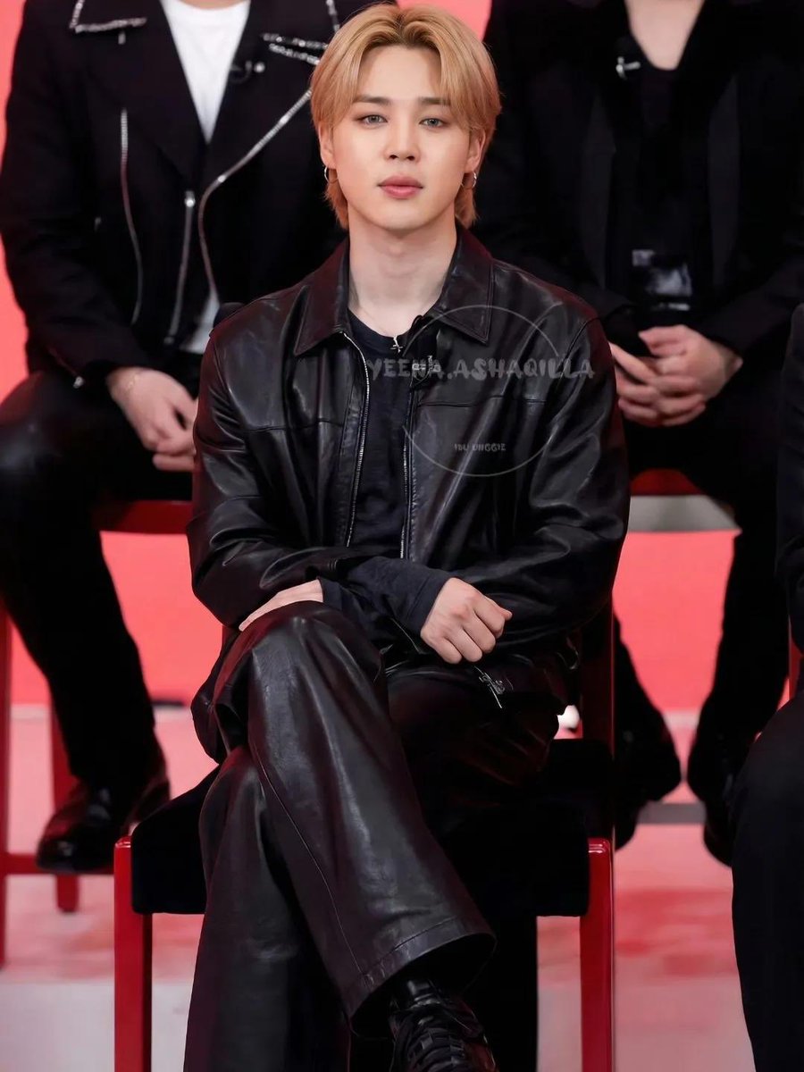 jmrxrx's tweet image. OLHA A ELEGÂNCIA PQP SENHORAS E SENHORES PARK JIMIN ESTÁ NA SUA MELHOR VERSÃO