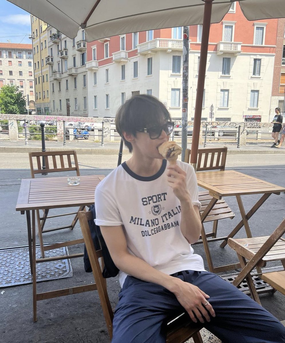 truebluemooon's tweet image. เวลาไปมิลานกันจะต้องกิน gelato เพื่อเช็กอินว่ามาถึงมิลานแล้วจริงๆกันทุกคนเลยยย